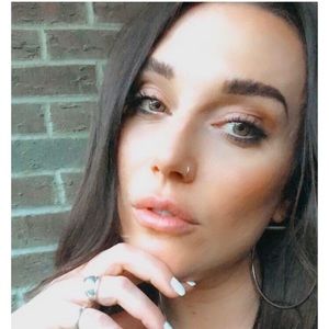 Meet your Posher, Kylee